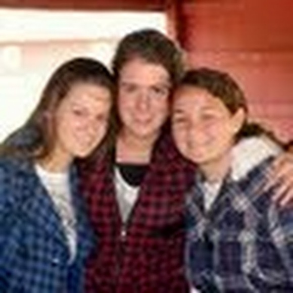 Meet your Posher, Aubrey - Picture 1 of 1